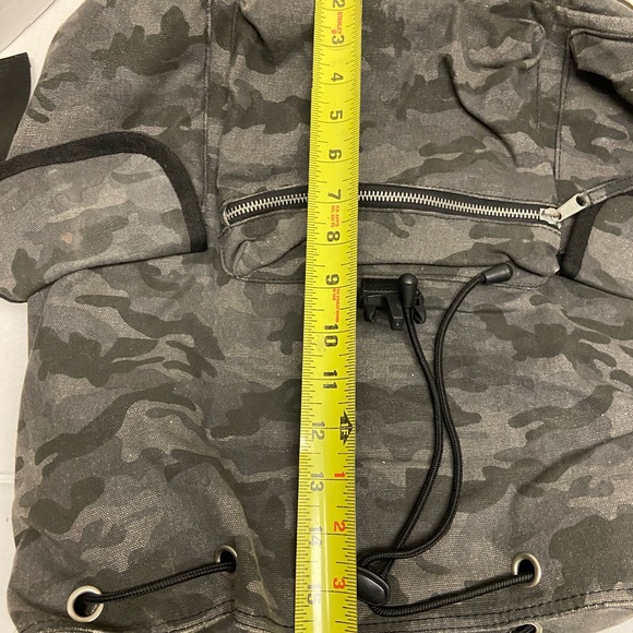 Koala Kansas Camo Canvas Backpack - Picture 11 of 12